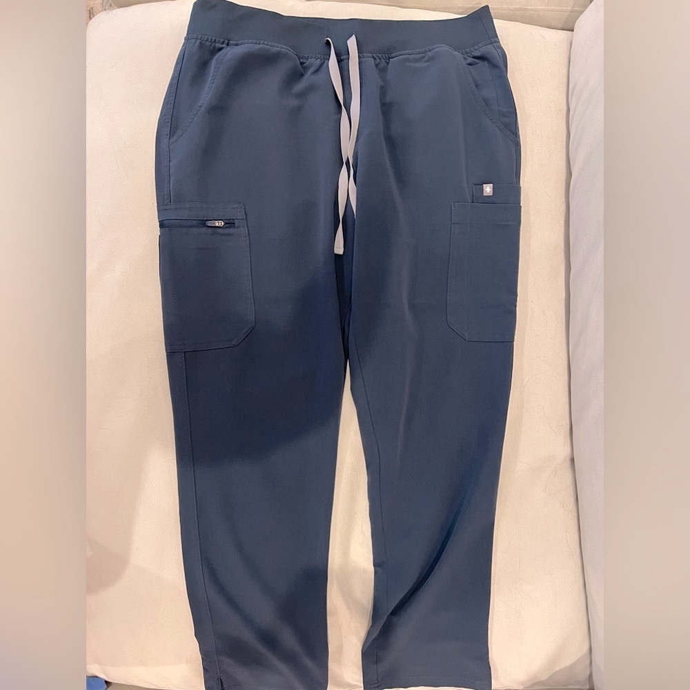 Yola scrub pants- dark harbor